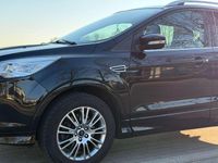 Gebraucht Ford Kuga Individual 180 PS (132 kW) 2015 Schwarz SUV