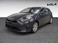 Używany Kia Ceed Vision 140 KM (102 kW) 2025 Szary Hatchback