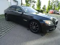 Gebraucht BMW 750 408 PS (300 kW) 2010 Sophistograu brillanteffekt Limousine