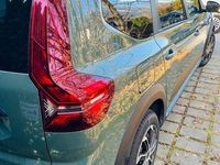 Gebraucht Dacia Jogger Expression 110 PS (80 kW) 2025 Grün Van / Kleinbus