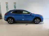Neu Kia XCeed City 150 PS (110 kW) 2026 Blue flame SUV