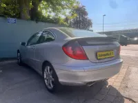 Second-hand Mercedes C200 163 CP (119 kW) 2002 Argintiu Coupe