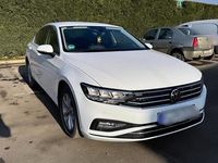 Gebraucht VW Passat 150 PS (110 kW) 2021 Weiß Limousine
