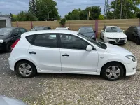 Gebraucht Hyundai i30 Edition+ 90 PS (66 kW) 2011 Weiß Limousine