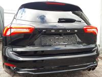 Gebraucht Ford Focus ST-Line 120 PS (88 kW) 2022 Schwarz Kombi