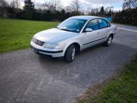 Gebraucht VW Passat 74 PS (54 kW) 1999 Silber Limousine