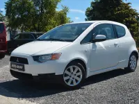 Gebraucht Mitsubishi Colt Edition 75 PS (55 kW) 2012 Weiß Kleinwagen