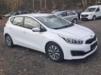 Gebraucht Kia Ceed DREAM-TEAM Edition 101 PS (74 kW) 2017 Weiß Kleinwagen