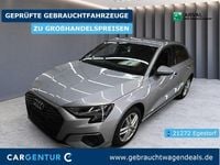 Gebraucht Audi A3 Basis 116 PS (85 kW) 2022 Florettsilber Limousine