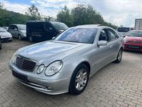 Gebraucht Mercedes E240 Avantgarde 177 PS (130 kW) 2004 Silber Limousine