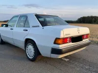 Gebraucht Mercedes 190 122 PS (89 kW) 1989 Weiß Limousine