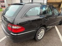 Gebraucht Mercedes E220 170 PS (125 kW) 2007 Schwarz Kombi