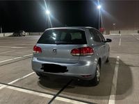 Gebraucht VW Golf VI 105 PS (77 kW) 2011 Blau Kleinwagen