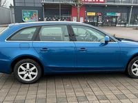 Gebraucht Audi A4 143 PS (105 kW) 2010 Blau Kombi