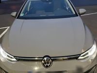 Gebraucht VW Golf VIII 150 PS (110 kW) 2022 Grau Limousine