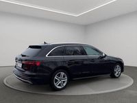 Używany Audi A4 Ambiente 204 KM (150 kW) 2022 Czarny Kombi