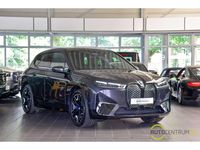 Gebraucht BMW iX 239 kW (326 PS) 2022 Sophistograu brillanteffekt me SUV