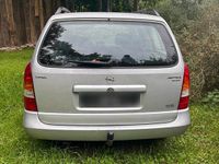 Usata Opel Astra 101 CV (74 kW) 2000 Argento Station wagon