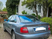 Second-hand Audi A4 101 CP (74 kW) 1998 Argintiu Berlinǎ