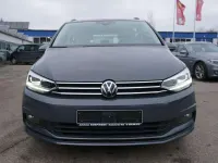 Gebraucht VW Touran Comfortline 122 PS (89 kW) 2024 Delfingrau metallic Van / Kleinbus