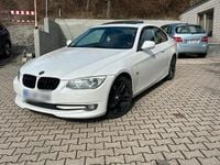 Gebraucht BMW 330 245 PS (180 kW) 2012 Weiß Coupé