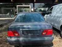 Gebraucht Mercedes E430 279 PS (205 kW) 1998 Blau Limousine