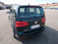 Gebraucht VW Touran Cross 150 PS (110 kW) 2014 Grün Van / Kleinbus