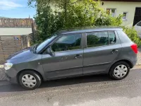 Gebraucht Skoda Fabia Active 60 PS (44 kW) 2012 Grau Kleinwagen