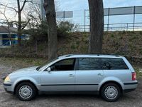 Second-hand VW Passat 101 CP (74 kW) 2003 Argintiu Break