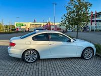 gebraucht BMW 320 e92 d Coupé. Leder. Automatic