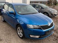 Gebraucht Skoda Rapid Joy 90 PS (66 kW) 2017 Raceblau metallic Kleinwagen