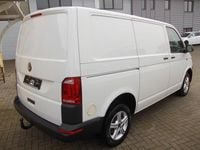 Gebraucht VW Transporter 102 PS (75 kW) 2019 Weiß Van