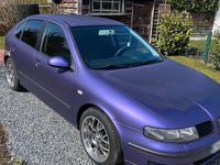 Second-hand Seat Leon 105 CP (77 kW) 2004 Negru Hatchback