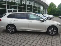 Gebraucht VW Golf VIII Move 110 PS (80 kW) 2024 Silber Kombi