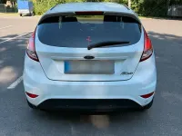 Gebraucht Ford Fiesta 75 PS (55 kW) 2014 Kleinwagen