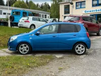 Gebraucht Chevrolet Aveo 102 PS (75 kW) 2011 Blau Kleinwagen