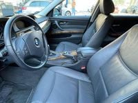 Gebraucht BMW 325 218 PS (160 kW) 2008 Schwarz Limousine