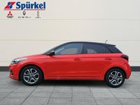 Gebraucht Hyundai i20 Advantage 101 PS (74 kW) 2020 Rot Limousine