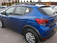 Gebraucht Dacia Sandero Expression 91 PS (66 kW) 2024 Blau Van / Kleinbus