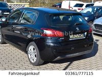 Gebraucht Peugeot 308 Active 131 PS (96 kW) 2017 Schwarz Limousine