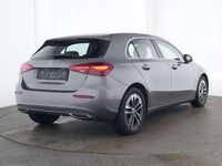 Gebraucht Mercedes A200 Advanced 150 PS (110 kW) 2025 Grau Limousine