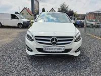Gebraucht Mercedes B180 109 PS (80 kW) 2016 Weiß Kleinwagen