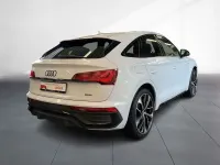 Gebraucht Audi Q5 Sportback Business 204 PS (150 kW) 2024 Gletscherweiß metallic SUV