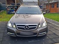 Gebraucht Mercedes E250 Avantgarde 204 PS (150 kW) 2012 Braun Kombi