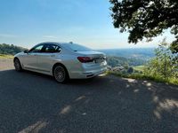 Gebraucht BMW 730 265 PS (194 kW) 2016 Weiß Limousine