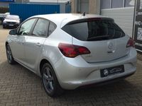 gebraucht Opel Astra Lim. 5-trg. Style/NAVI/PDC/XENON/TÜN NEU
