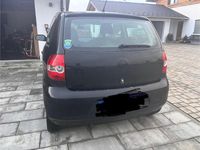 Gebraucht VW Fox 60 PS (44 kW) 2010 Schwarz Kleinwagen