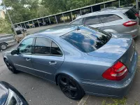 Gebraucht Mercedes E320 Avantgarde 225 PS (165 kW) 2003 Blau Limousine