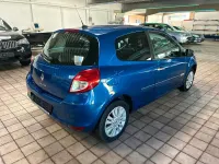 Gebraucht Renault Clio II 75 PS (55 kW) 2011 Blau Kleinwagen