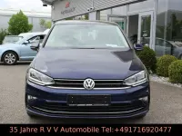 Używany VW Golf Highline 150 KM (110 kW) 2020 Niebieski Minivan